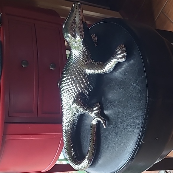 🐊Large Reptile Sculpture - Picture 5 of 9